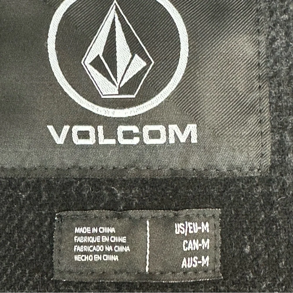Volcom Men’s Keaton Jacket Plaid Fleece Lined Sz M Black Gray Wool Blend